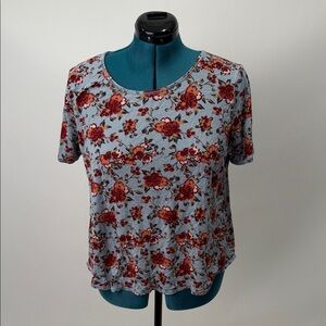 Maurices Blue and Red Floral Short Sleeve Tee
